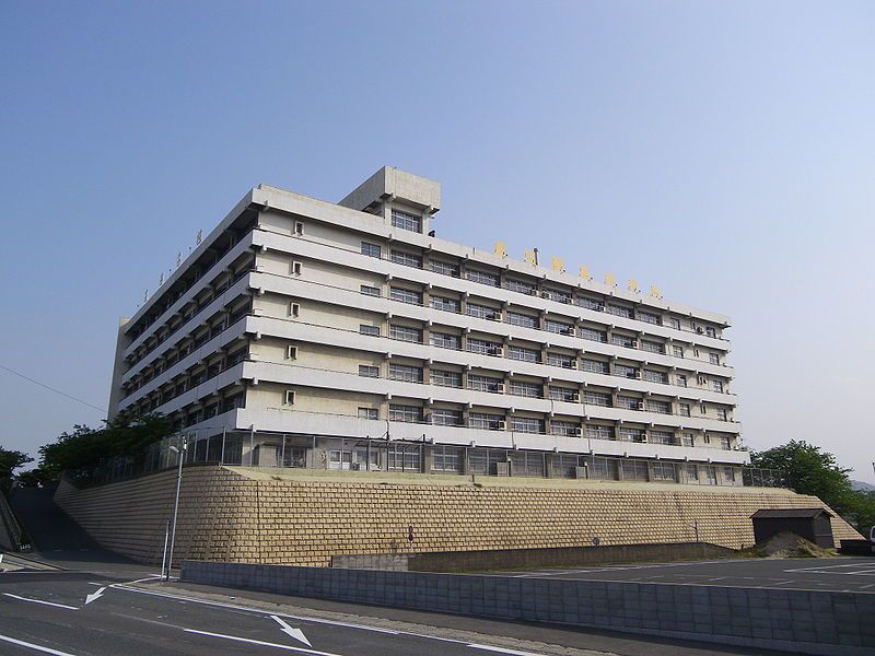 真颯館高等学校出身の有名人 みんなの高校情報