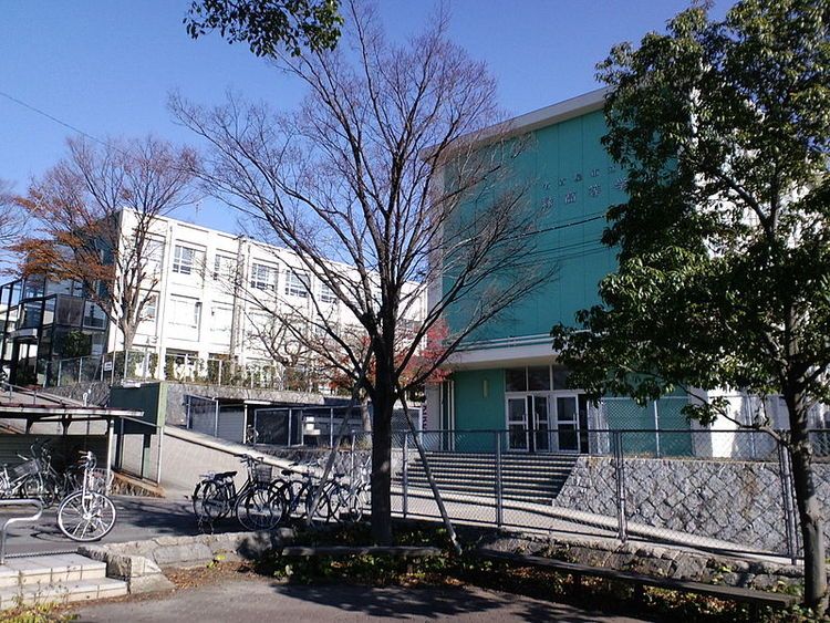 名古屋市立緑高等学校画像