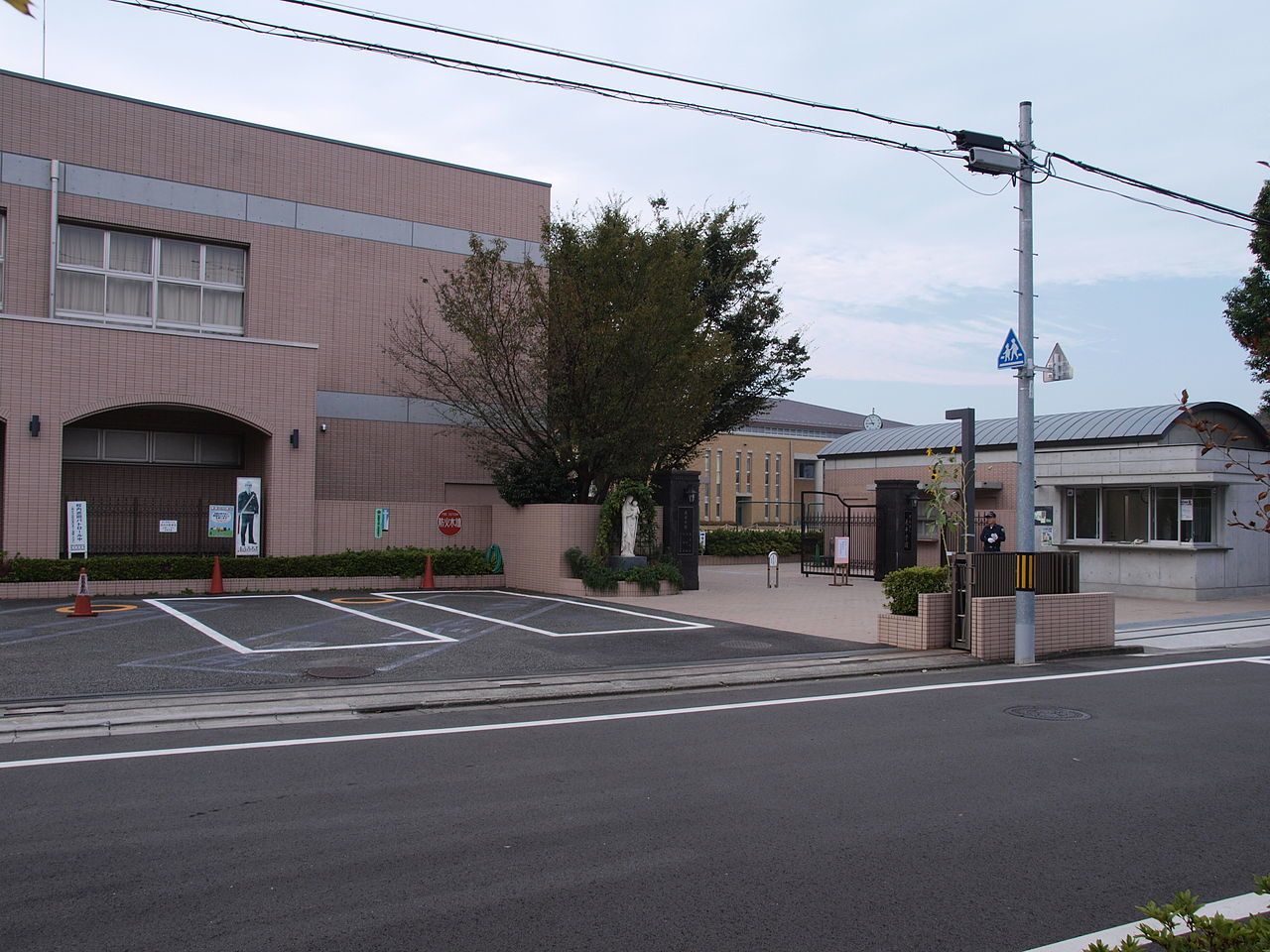 晃華学園中学 調布市 偏差値 学校教育情報 みんなの中学校情報